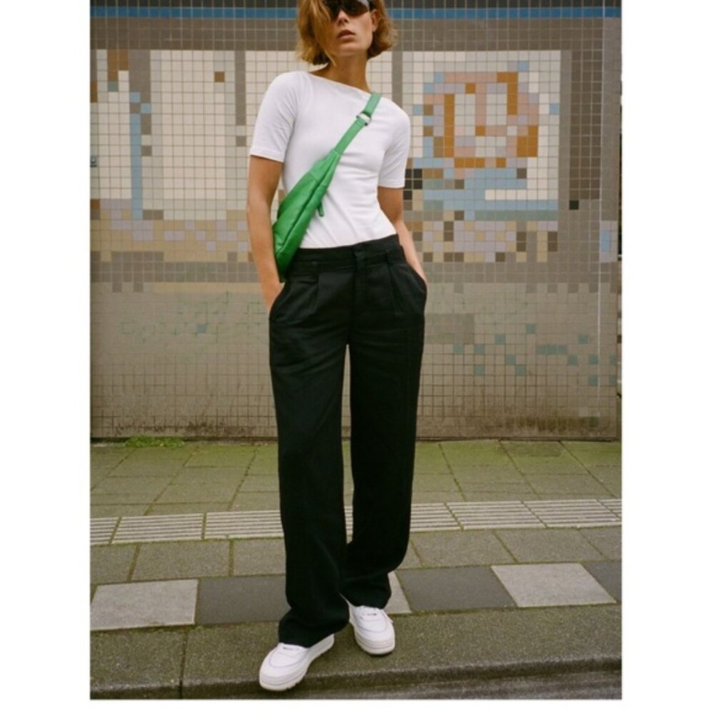 Free people falling out trousers
